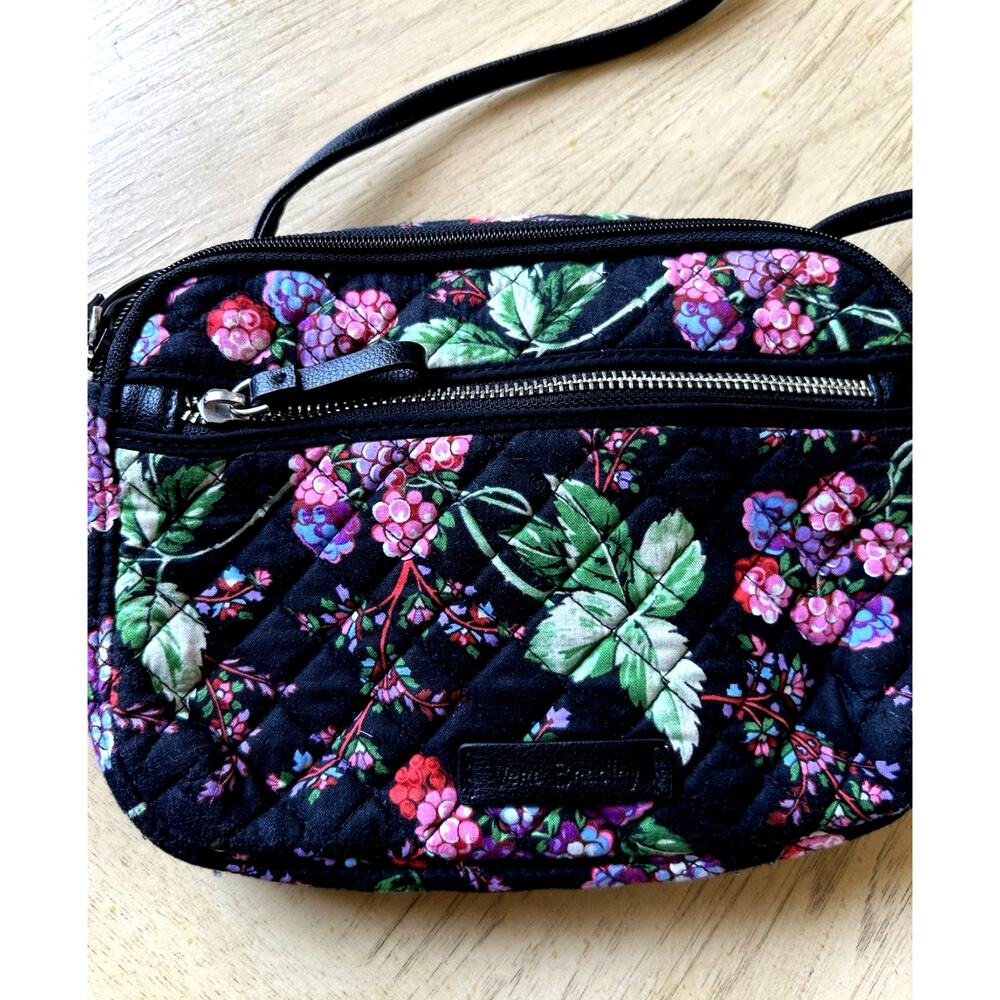 Vera Bradley Purse Black Floral Grape Leaf Print Quilted Cross Body Pockets